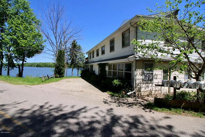 Baseline Lake Lodge - Real Estate Listing (newer photo)